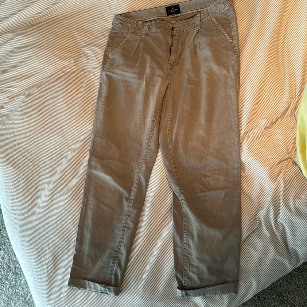 Relaxed boyfriend fit chinos